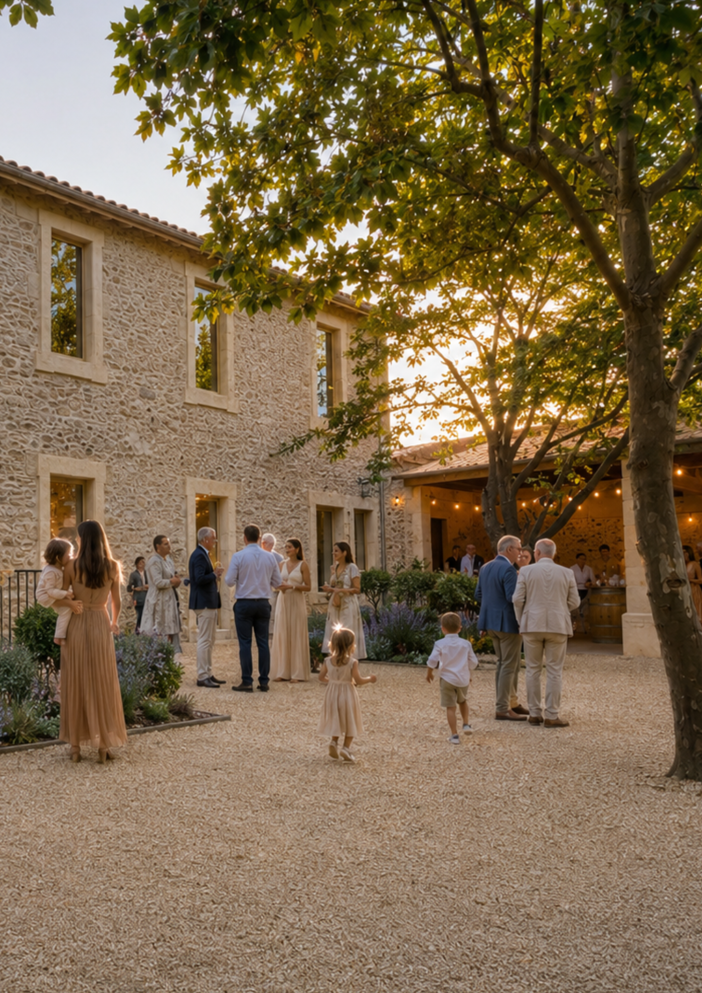 la cour des oliviers et le preau boheme