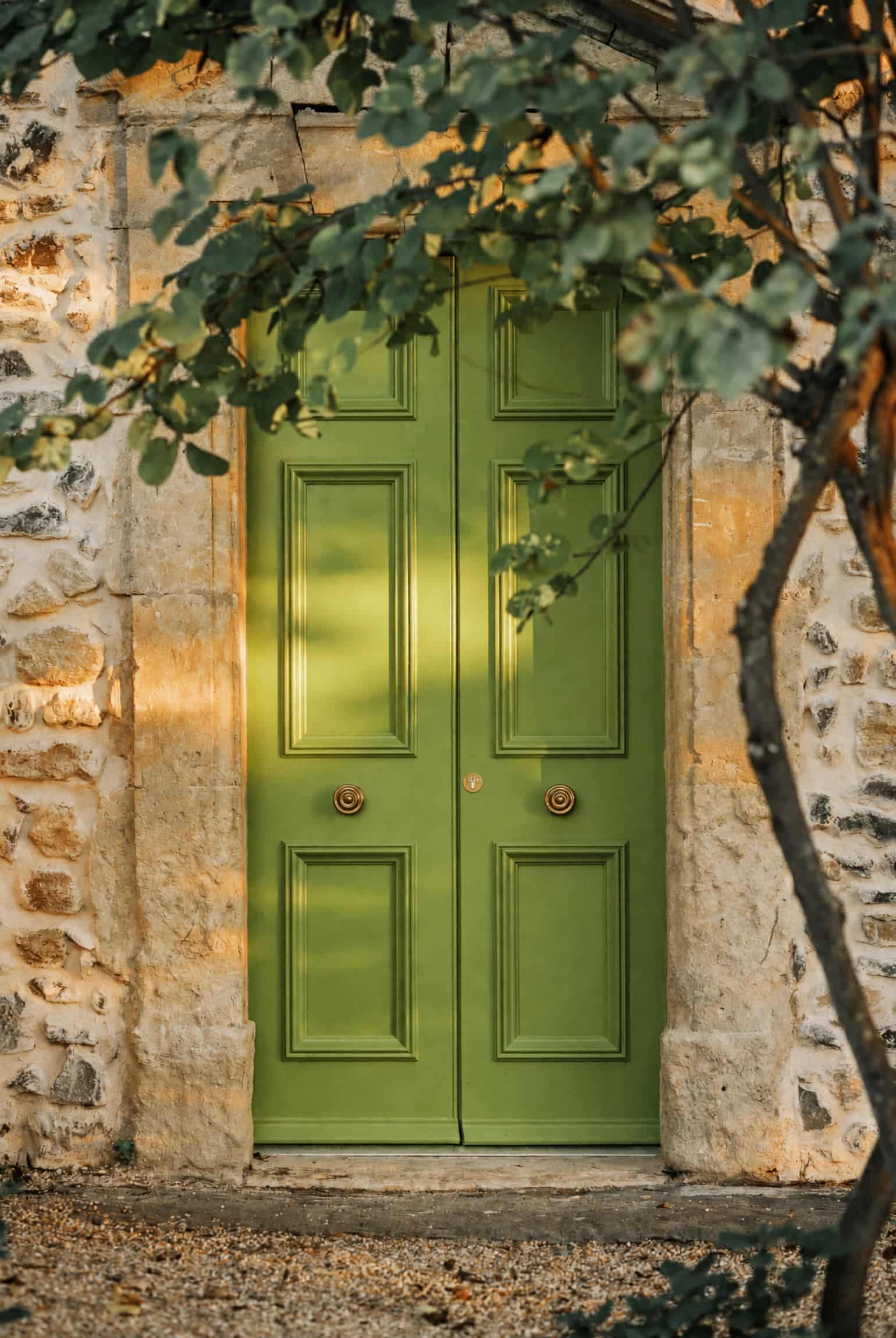 images carroussel mon site web(11) la porte de la chapelle secrète